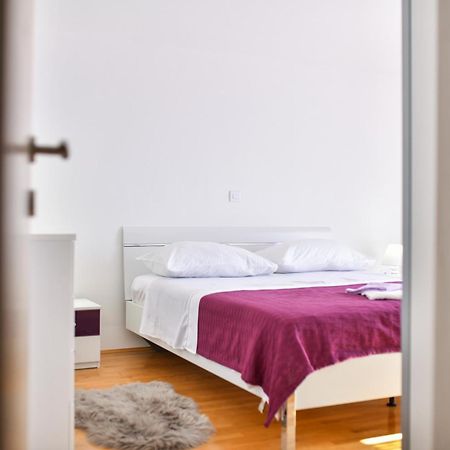Hotel Apartman Novokmet-Crno Zadar Zewnętrze zdjęcie