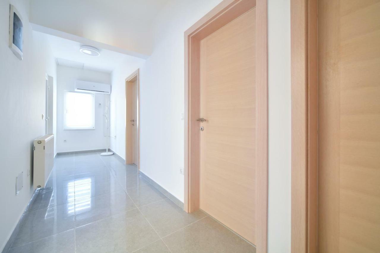 Hotel Apartman Novokmet-Crno Zadar Zewnętrze zdjęcie