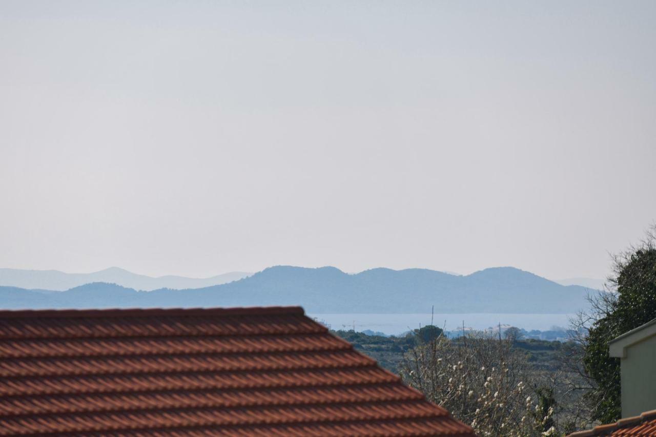 Hotel Apartman Novokmet-Crno Zadar Zewnętrze zdjęcie